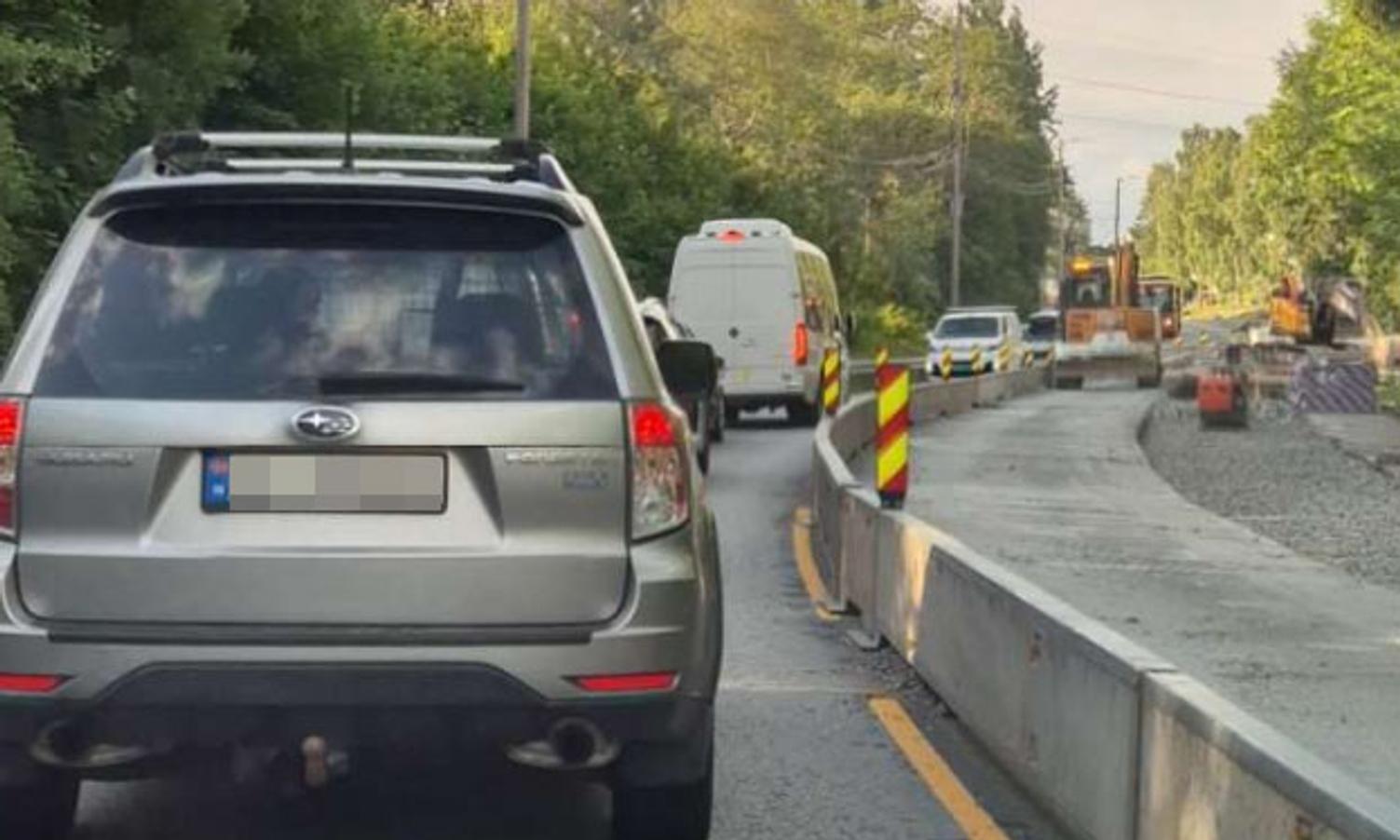 Rygging i kø då trafikklysa svikta