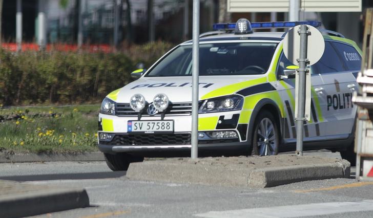 Tjuveriet skjedde nær Os sentrum. Patruljen møtte mistenkte i nærleiken. (Ill. foto: Kjetil Vasby Bruarøy)