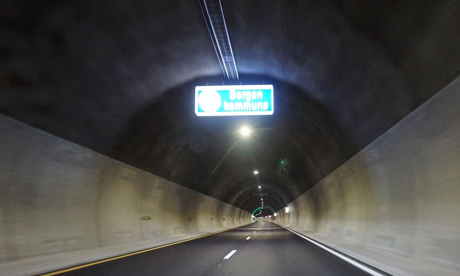 Lyshorntunnelen stengt retning Bergen