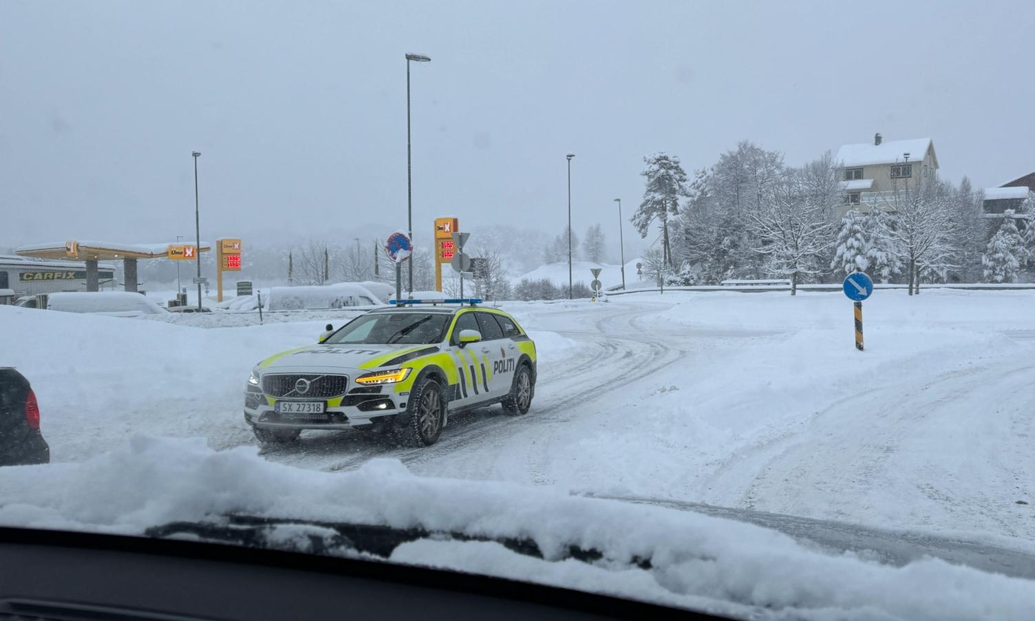 Væpna aksjon mot mann med hammar