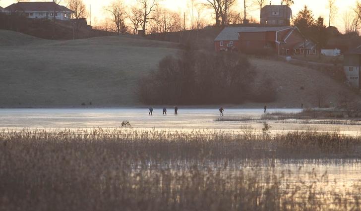 Ulvenvatnet er eitt av vatna brannvesenet vil måla (foto: Andris Hamre)