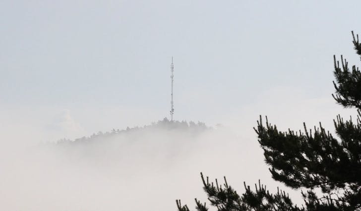 Borgafjellet sett frå Kolskogen i 09-tida i dag. (Foto: Kjetil Vasby Bruarøy)